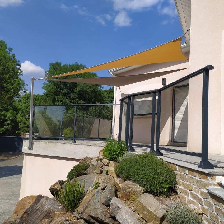 Installation stores et voiles Saint-Philbert-de-Grand-Lieu